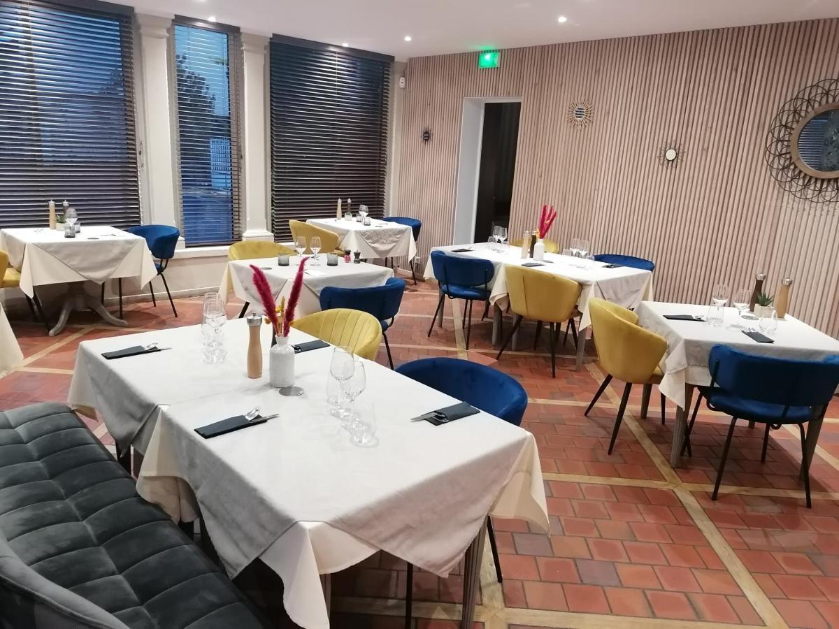 Montigny-la-Resle Logis Hotel & Restaurant Le Soleil D'Or מראה חיצוני תמונה