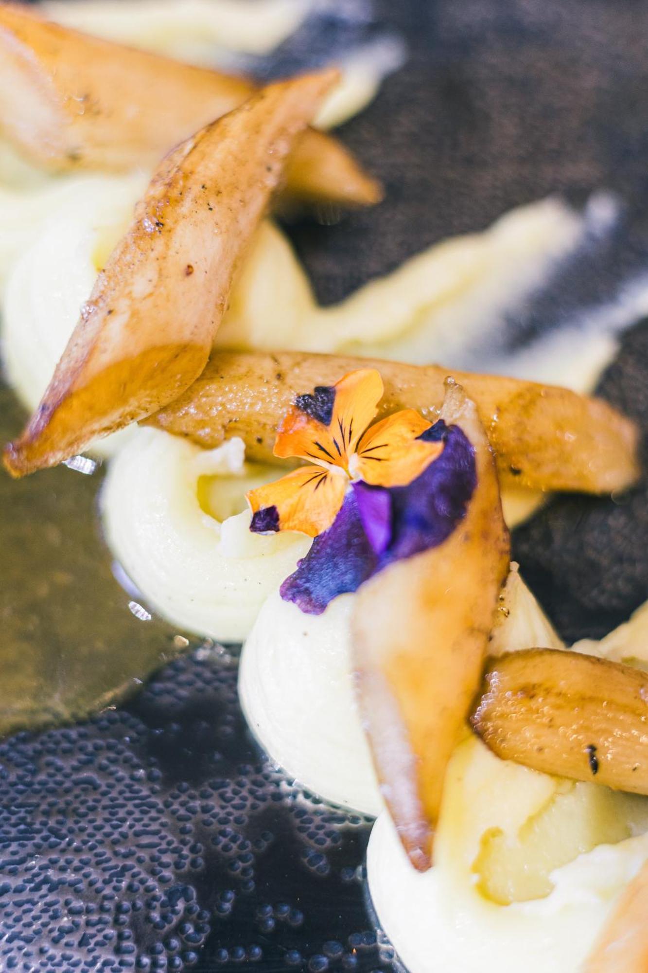 Montigny-la-Resle Logis Hotel & Restaurant Le Soleil D'Or מראה חיצוני תמונה